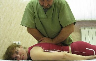 Manuāla terapija jostas osteohondrozei